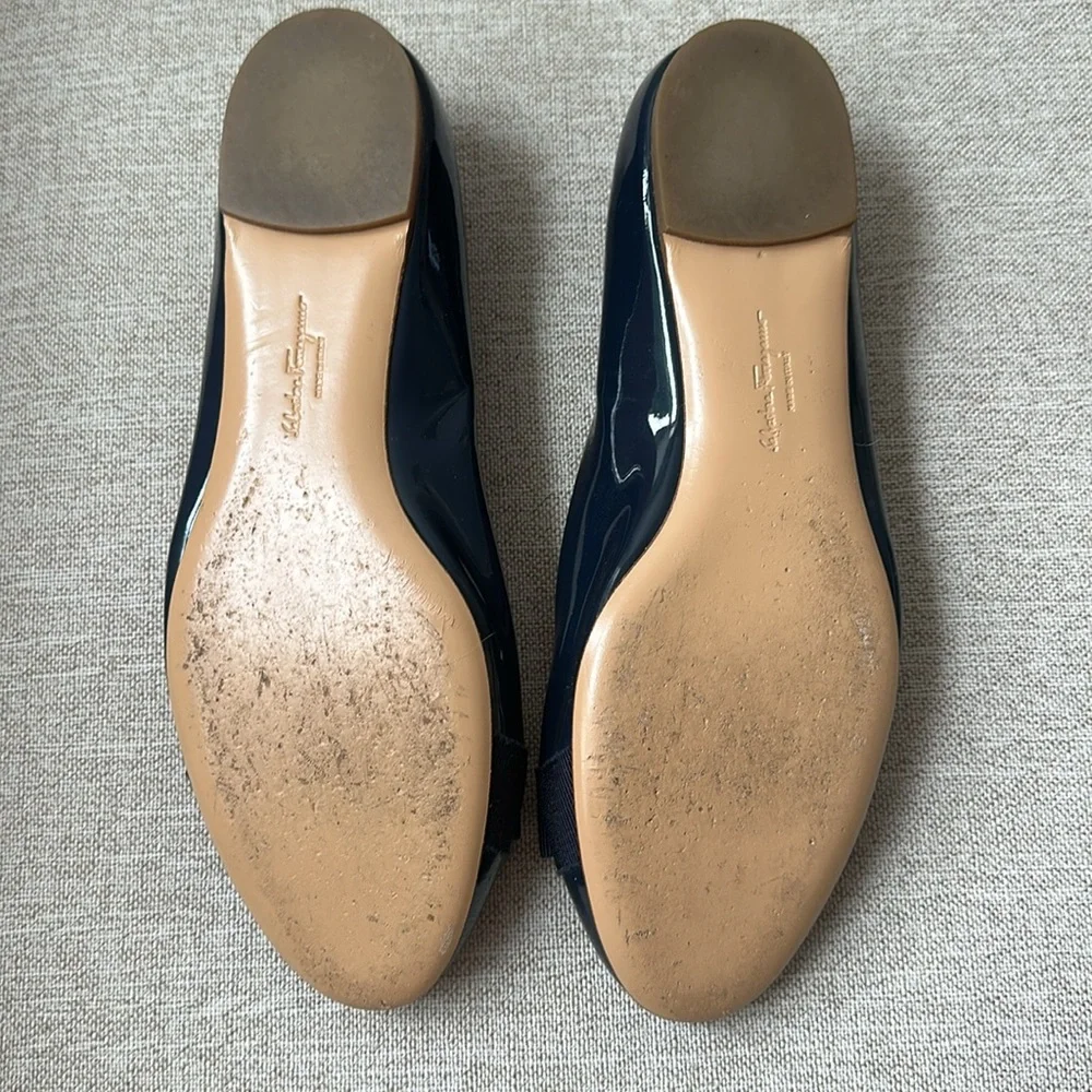 Salvatore Ferragamo Varina Patent Leather Ballet Flats in Navy - Picture 5 of 7